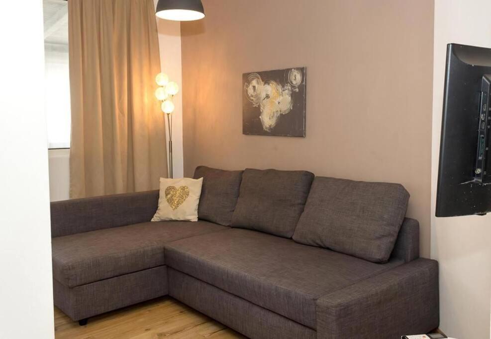 Modern Bright Apartment Close To City Center And Grand Mall Βάρνα Εξωτερικό φωτογραφία