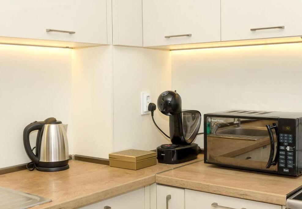 Modern Bright Apartment Close To City Center And Grand Mall Βάρνα Εξωτερικό φωτογραφία