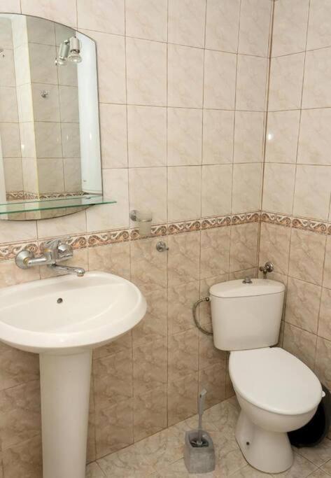 Modern Bright Apartment Close To City Center And Grand Mall Βάρνα Εξωτερικό φωτογραφία