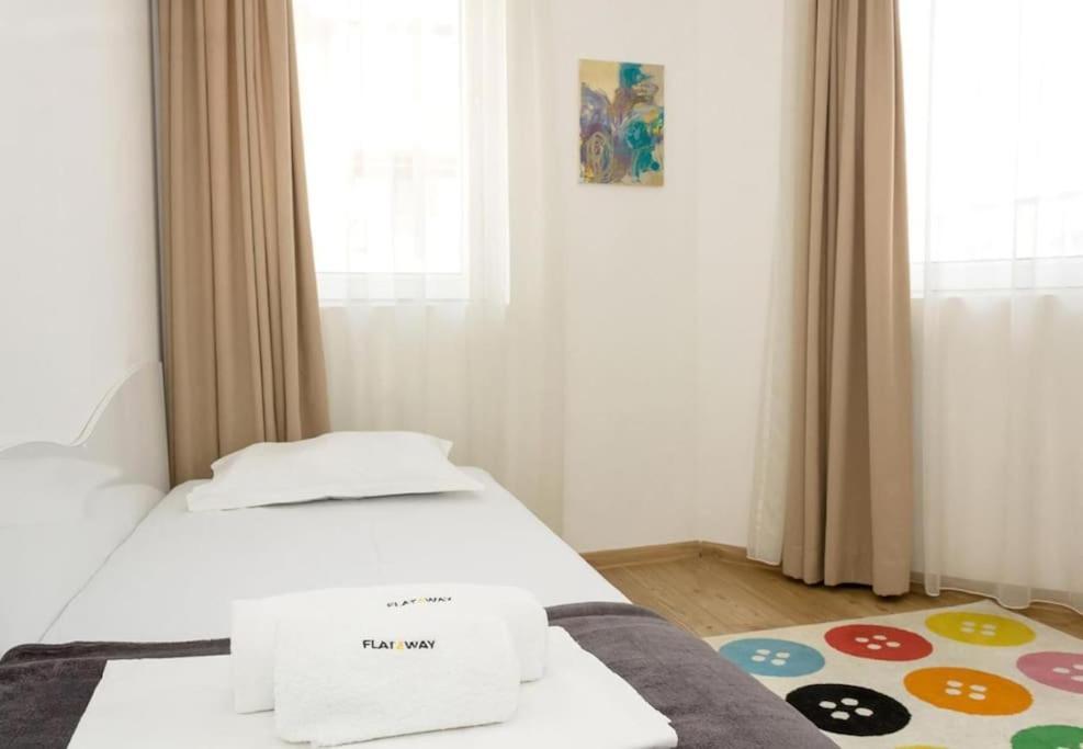 Modern Bright Apartment Close To City Center And Grand Mall Βάρνα Εξωτερικό φωτογραφία